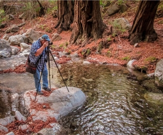 Daniel-Danbom taking a photo atLimkiln-Creek