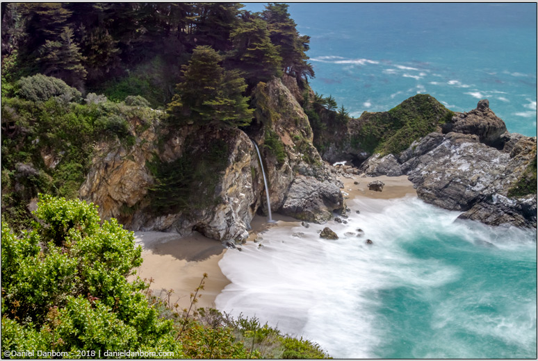 McWay-Falls,-Waterfall-at-Big-Sur-CA.jpg